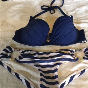 VS bikini